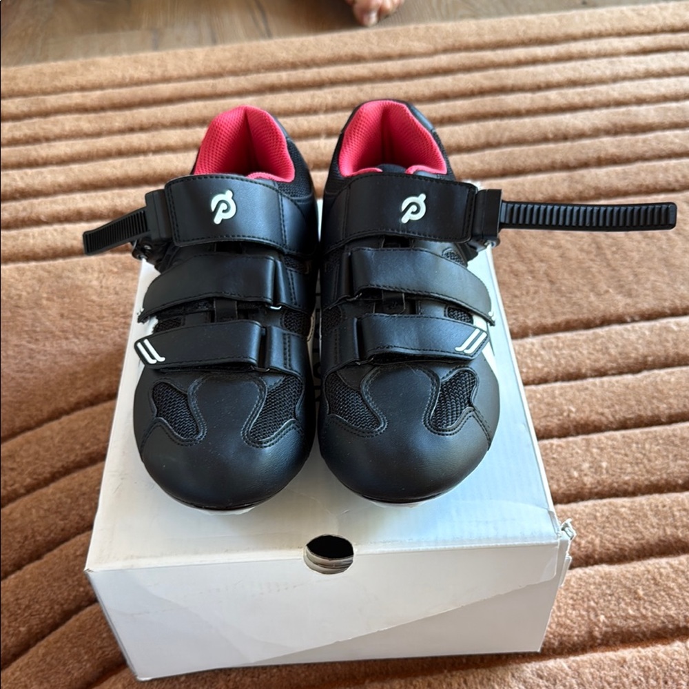 Peloton Cycling Shoes Size 42 EU Men’s 9 Women’s 10.5 Indoor Spin Bikes